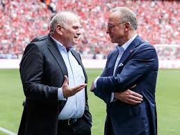 Zahavi ist ein harter verhandlungspartner und das bekommt aktuell der fc bayern zu spüren. Pini Zahavi Das Ist Der Mann Der Den Fc Bayern Argert Eurosport