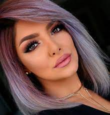 Per attenuare il contrasto tra capelli neri e colore della carnagione, per far si che i due colori possano meglio armonizzare tra di loro, i capelli neri possono essere ravvivati dalla presenza di riflessi, oppure con un effetto particolare come può essere uno shatush o anche i colpi di sole per. Colore Black Pearl Una Perla Nera Nei Capelli Pazza Idea Parrucchieri