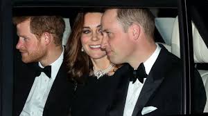 On november 20, queen elizabeth and prince philip will celebrate their 70th (70th!) anniversary. Princess Kate Dazzles In The Queen S Necklace Also Worn By Princess Diana For 70th Anniversary Party Abc News