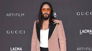 We talk about the recent updates on justice league snyder cut, leto as joker and herd as mera being brought in for reshoots, johnny depp being out as grindelwald. Director Zack Snyder Reveals Jared Leto S Joker In Snyder Cut Justice League Wjmz 107 3 Jamz