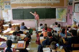 Ghiozdanul este prevazut cu bretele buretate, confortabile pentru umeri si ajustabile in functie de. Ministerul EducaÈ›iei A Publicat Ghidurile Pentru Noul An È™colar De La GrÄƒdiniÈ›Äƒ PanÄƒ La Liceu È™tiri Din Bucovina