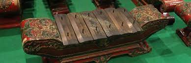 Nama alat musik tradisional bali ini berasal dari. Gamelan Bali Ragam Keindahan Selaras Zaman Indonesia Kaya