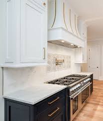 37 The Confidential Secrets Of Two Tone Kitchen Cabinets Farmhouse Paint Colors Apikhome Kitchen Cabinet Design Two Tone Kitchen Cabinets Kitchen Renovation