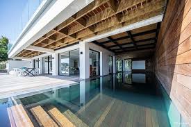 Les Plus Belles Piscines Privees De France Elle Decoration En 2020 Prix Piscine Piscine Interieure Piscine