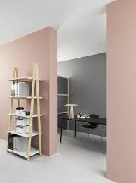Pour ajouter de la lumière et de la couleur à sa déco, pourquoi ne pas peindre sa porte d'intérieur ? Comment Associer Les Couleurs D Interieur Simulateur De Peinture Gratuit Archzine Fr Peinture Murs Salon Couleurs De Peinture Pour Salon Couleur De Salle De Sejour