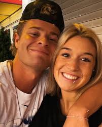 Colby Peck's Instagram, Twitter & Facebook