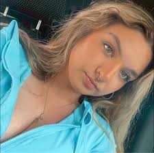 Yummy recipes for canned peaches and pears?