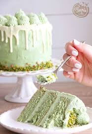 Layer Cake A La Pistache Feerie Cake Gateaux Et Desserts Creme Pour Gateau