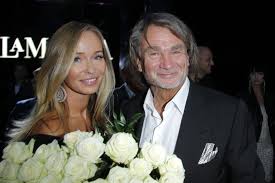 Joanna przetakiewicz znana jest głównie z tego, że przez 10 lat była oficjalną kochanką niestety, jak ujawniła joanna w wywiadzie dla vivy, miłość nie przetrwała jej ambicji zawodowych. Przetakiewicz O Kulczyku Byl Moim Mezem Pod Prawem Szwajcarskim Co Z Testamentem Miliardera Super Express Wiadomosci Polityka Sport