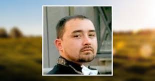 Robyn Deroche's Instagram, Twitter & Facebook