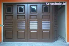 Jika pintu aluminium sudah siap maka campurkan cat orchid dengan air. 21 Ide Pintu Garasi Di 2021 Pintu Garasi Garasi Pintu