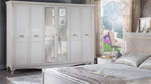 Çeşitli renk ve ölçülerdeki gardırop tasarımlarıyla yatak odanızda gereksinim duyduğunuz her şey için kendinize bol miktarda alan yaratabilirsiniz. Istikbal Mobilya Gardrop Modelleri 2017 2018 Dekorblog