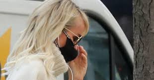 Le restaurateur pascal balland a partagé la vie de laeticia hallyday pendant un peu plus d'un an. Laeticia Hallyday Et Pascal Balland C Est Fini Voici La Raison De Leur Separation