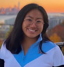 Ayla Kim's Instagram, Twitter & Facebook