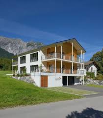 moderne stadtvilla mit whirlpool weberhaus city life kundenhaus hausbaudirekt 2019 moderne stadtvilla mit whirlpool weberhau haus weber haus doppelhaus bauen