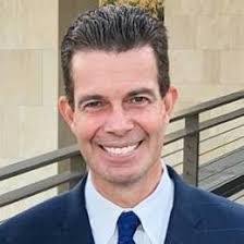 Edward Fike's Instagram, Twitter & Facebook