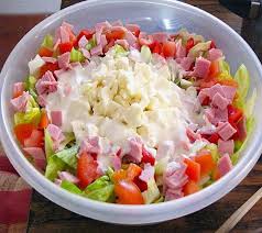 Zutaten 1 Kopf Eisbergsalat 1 Paprikaschote N Rot 1 Zwiebel N 1 2 Salatgurke N 4 Scheibe N Schinken Gekochten 2 Tomat Chefsalat Chefsalat Rezepte Salat