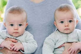 Mesti sazzy falak sekarang tak sabar mengira hari menunggu detik kelahiran bayi kembarnya. Menggemaskan Banget 10 Foto Ini Bikin Pengen Punya Anak Kembar
