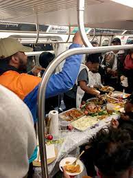 Floats, clowns, balloons, celebrities, santa claus and so much more. Serve A Full Thanksgiving Meal On An L Train Just Watch Them The New York Times