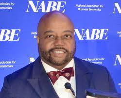 Lavaughn Henry's Instagram, Twitter & Facebook