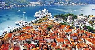 Montenegro stands on the edge between the east and the west. ì—¬í–‰ì˜ í–¥ê¸° ë°œì¹¸ë°˜ë„ì˜ íœ´ì–'ë„ì‹œ í•œê²½ë‹·ì»´