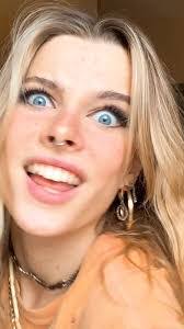 Ashley Machen's Instagram, Twitter & Facebook