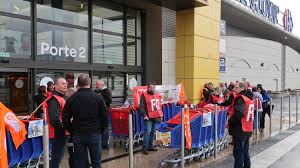 Pour les autres significations, voir châteauroux (homonymie). Chez Carrefour On N Optimisme Plus