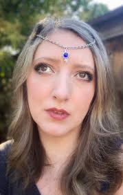 I'm a wire knitter… Making collars to match any hair colour ☺️ Please see  more here… www.facetsofavalon.com  https://m.facebook.com/groups/50211614773/https://www.instagram.com/facetsofavalon/?hl=en