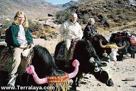 Circle the world in a paper canoe. Tibet And Nepal Travel
