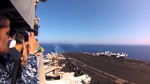 Des excuses de la part de. Un Avion De Chasse Passe Le Mur Du Son Youtube