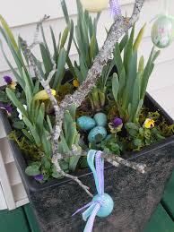 Easy Diy Easter Planter The Home Depot Community Easter Diy Easy Diy Landscape Decor