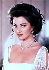 Happy 60th birthday to Clare Holman (born 12 January 1964) who is an  English actress. She portrayed forensic pathologist Dr. Laura Hobson in the  crime drama series Inspector Morse and its spin-off