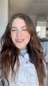 Nicole Rossy's Instagram, Twitter & Facebook