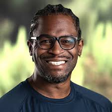 Deric Thompson's Instagram, Twitter & Facebook