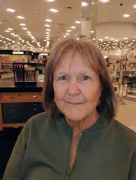 Ladies, join me at the Bobbi Brown counter in Macy's South Portland, Maine,  for a Spring makeover to refresh your look. New Season New You 💄🌸🌹💅