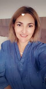 Bernadette Cote's Instagram, Twitter & Facebook