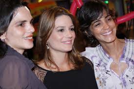 Renata e Cláudio Vale reuniram adultos e crianças para a comemoração do 6º  aniversário da filha Lara na última segunda-feira no Reino encantado do  Plus.