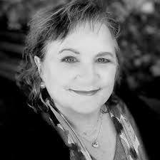 Cindy Becker's Instagram, Twitter & Facebook