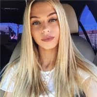 Nina White's Instagram, Twitter & Facebook