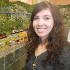 Courtney Sims (@courtneyysims)