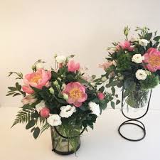 Artisan floristry for weddings,workshops & events. Jane Marshall Flowers