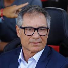 Hernan Tapia 🇨🇱 (@hernantapia)