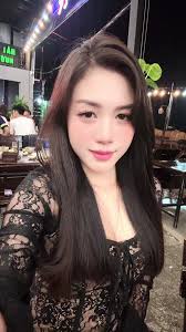 Trời Làm Đôi Ta Xa Cách