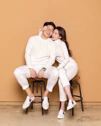 Pin Oleh Clazzy Collexion Di Korean Pre Nup Moodboard Foto Perkawinan Foto Pernikahan Lucu Foto Tunangan