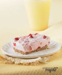 Gateau Au Fromage Philadelphia Sans Cuisson Aux Fraises Des Champs Qu Est Ce Qui Mijote De Kraft Recipe Desserts Food Mini Cheesecake