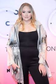 Nikkie's special power is probably that she can transform the looks of people. Nikkietutorials Updates Fans After Being Robbed At Gunpoint Paper