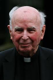 Bloody Sunday priest Edward Daly dies at 82