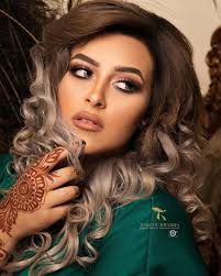 48 Likes 2 Comments Mouna Based In Uae Mouna Hairstylist On Instagram دبي فجيرة الأمارات شعر ستايل لوك تسريحات تسريحة صالون خبيرة تجميل