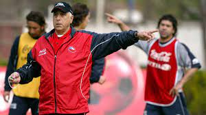 Este viernes 12 de junio, el ex entrenador de la roja nelson acosta, cumple 74 años de edad. Nelson Acosta Exentrenador De Chile Padece De Alzheimer As Com