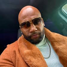 Get up rookie 🤣 VIDEO: https://www.facebook.com/reel/1248515673117978